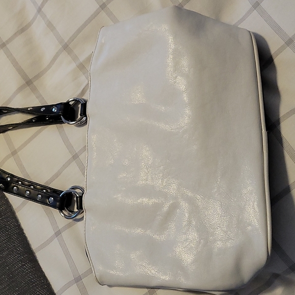 Handbag - Picture 3 of 6